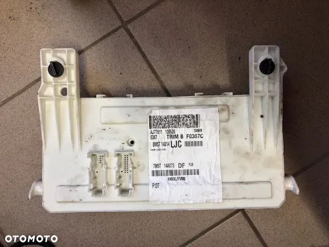 SKRZYNKA BEZPIECZNIKÓW BSI FORD FOCUS MK2 7M5T4A073DF - 2