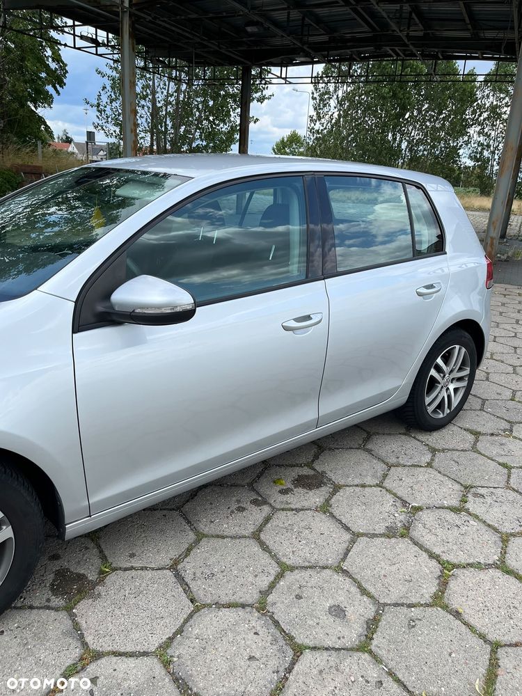 Volkswagen Golf 1.6 TDI BlueMot Comfortline - 4
