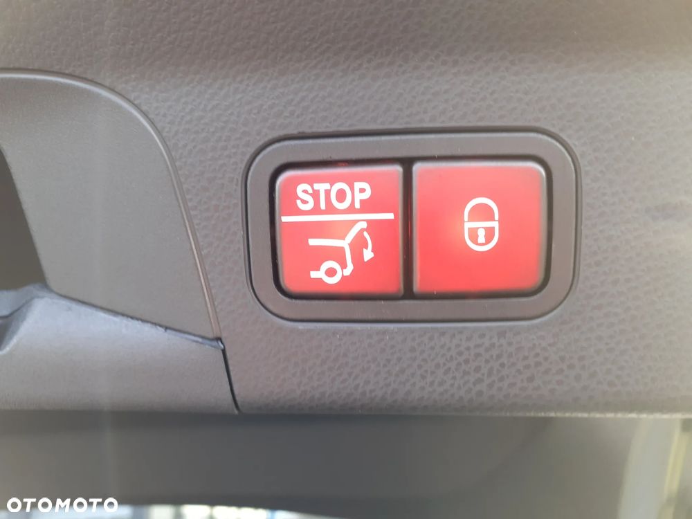 Mercedes-Benz GLC 200 4Matic 9G-TRONIC AMG Line Plus - 6