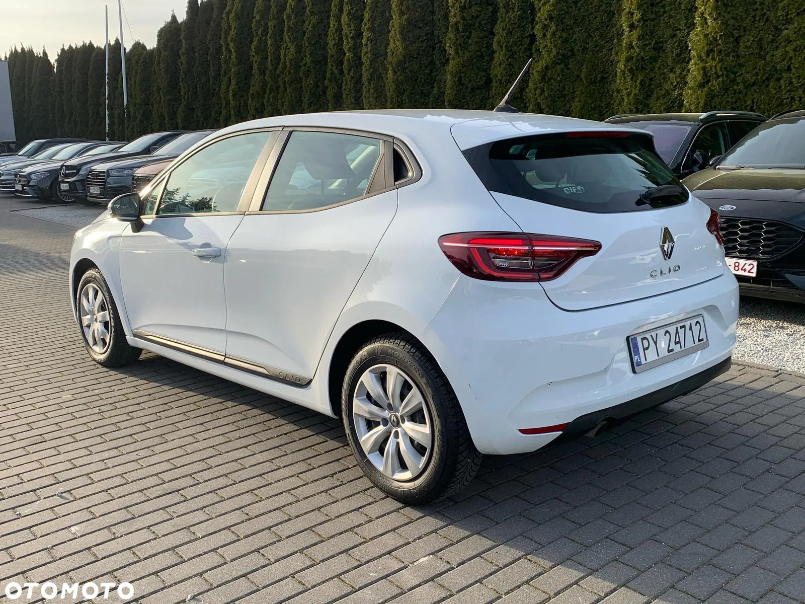 Renault Clio BLUE dCi 85 EXPERIENCE - 4