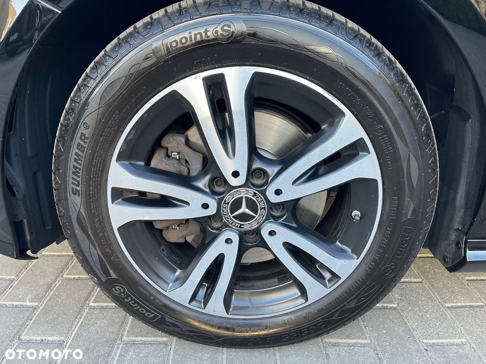 Mercedes-Benz Klasa A 220 4-Matic Style - 38