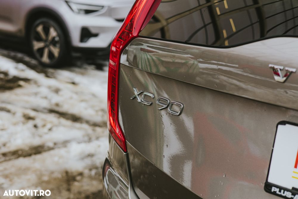 Volvo XC 90 Recharge T8 eAWD Inscription - 12