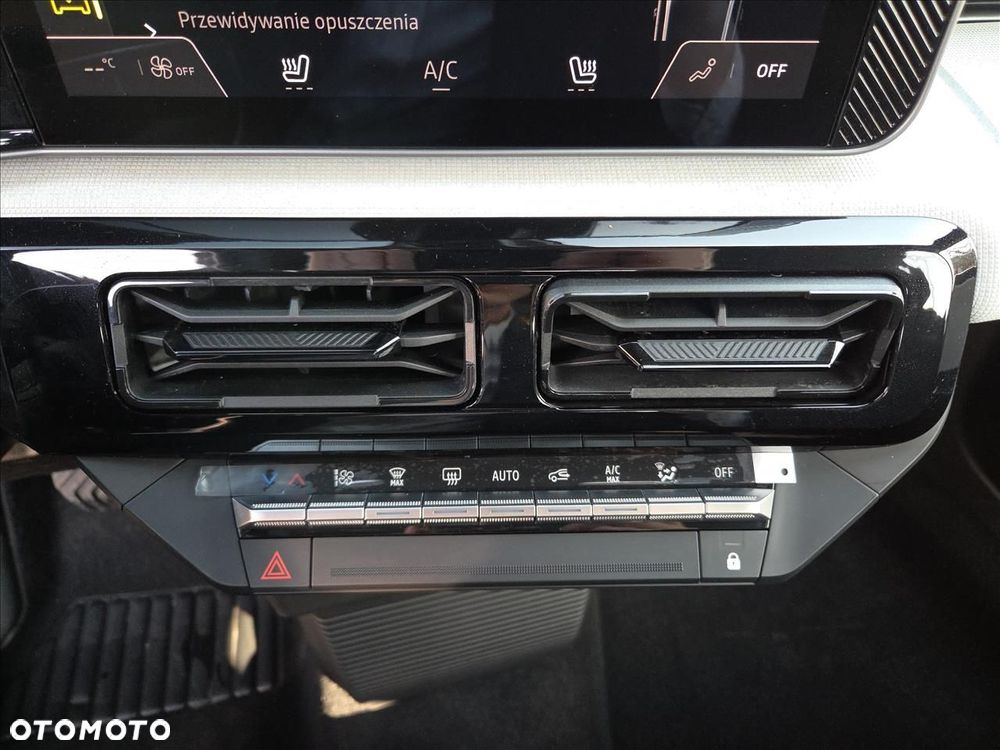 Renault 5 40kWh Urban Range Evolution - 11