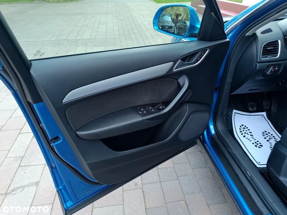 Audi Q3 2.0 TDI Design - 25