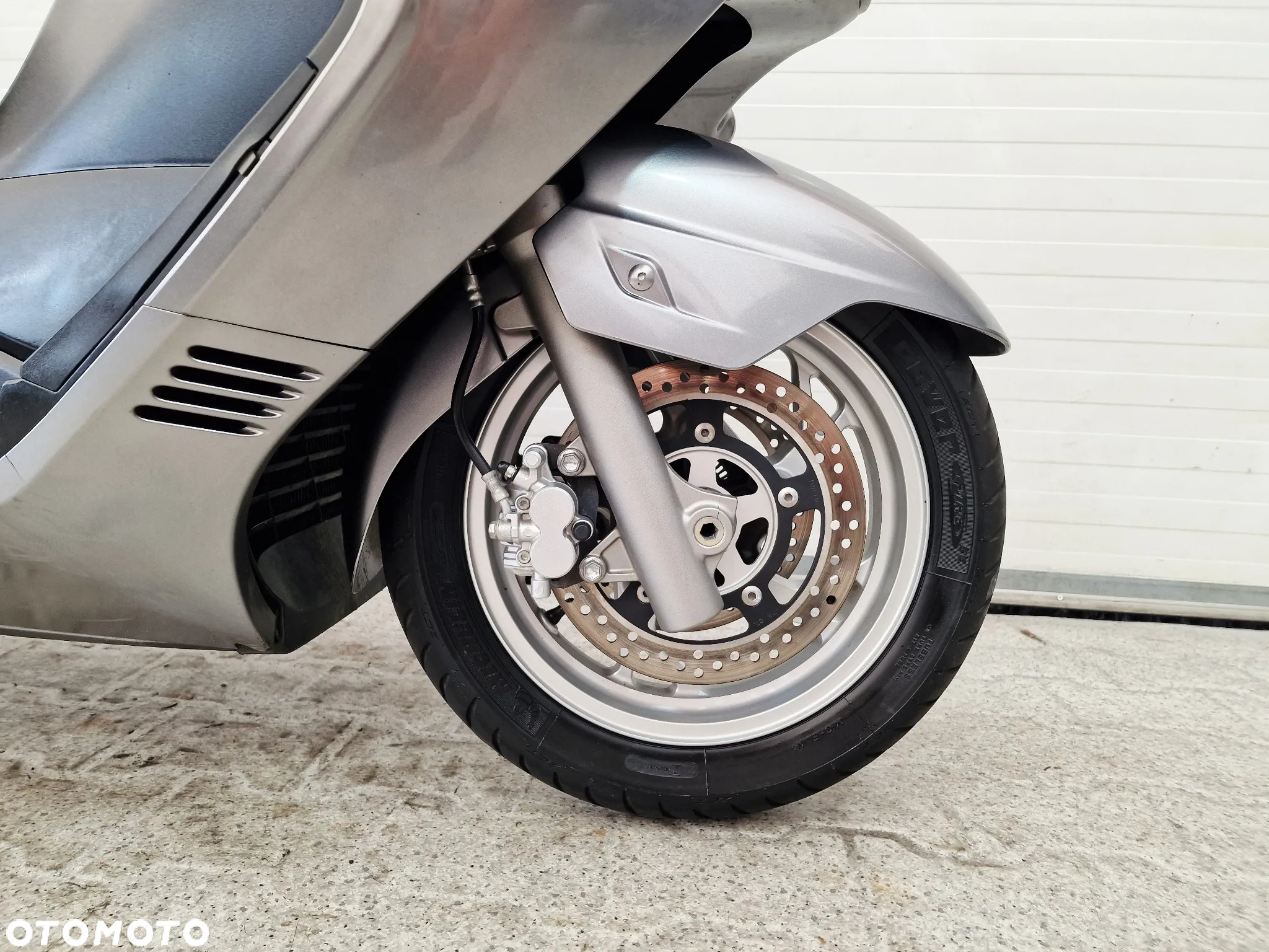 Suzuki Burgman - 21