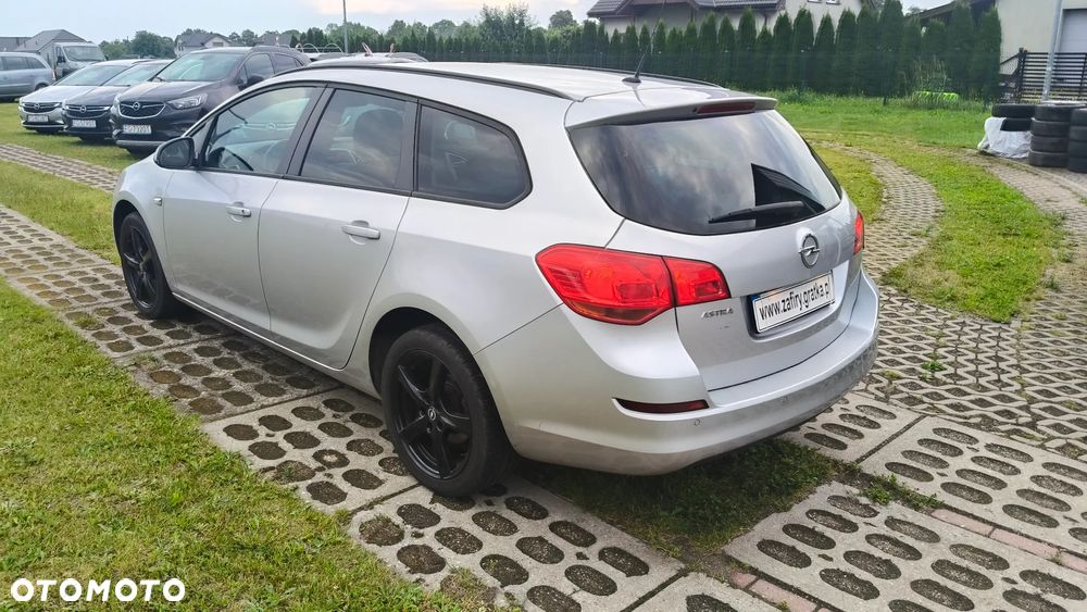 Opel Astra 1.6 Edition Sport - 8