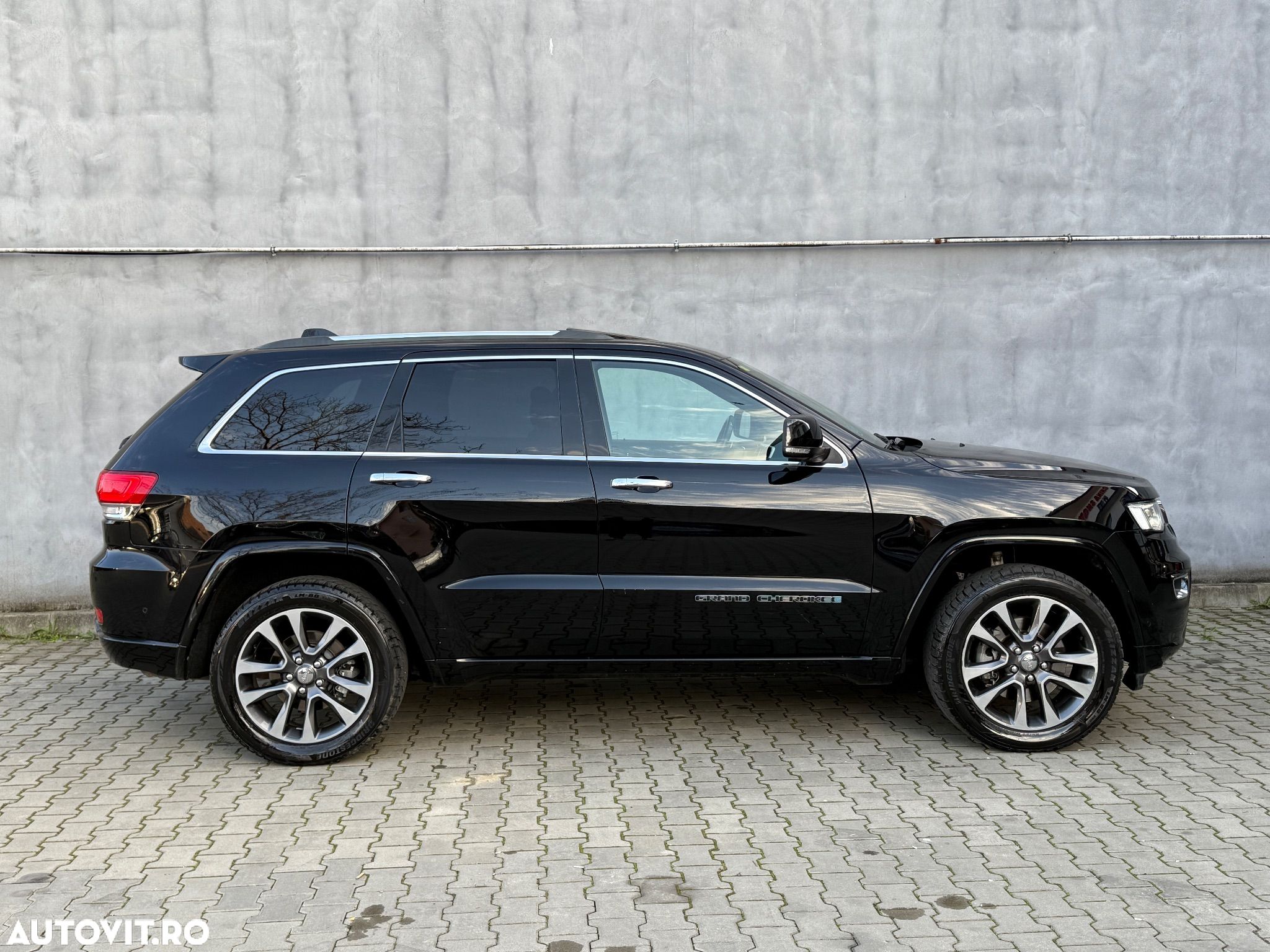 Jeep Grand Cherokee 3.0 TD AT Overland - 26