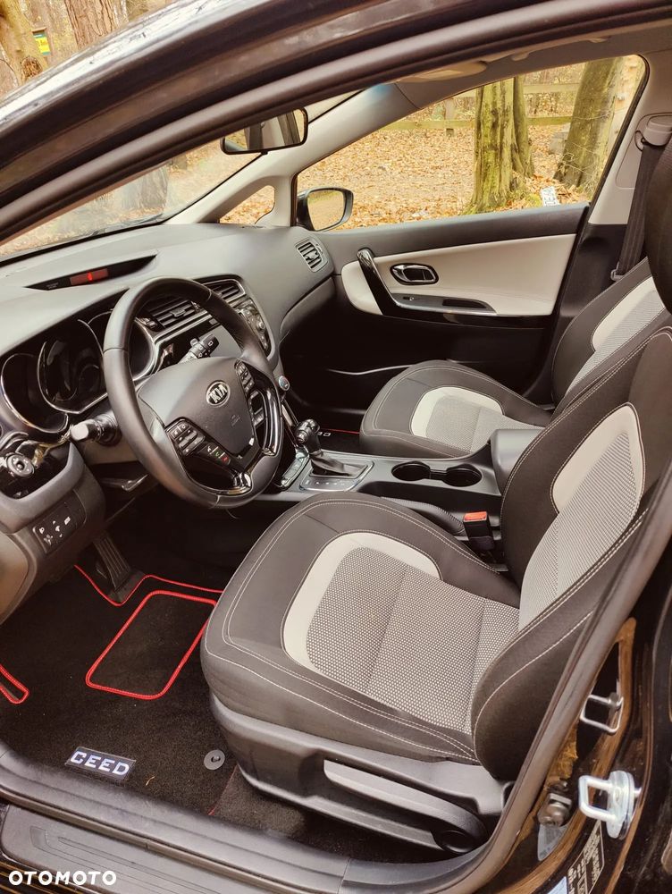 Kia Ceed Cee'd 1.6 CRDi L Business Line DCT - 8