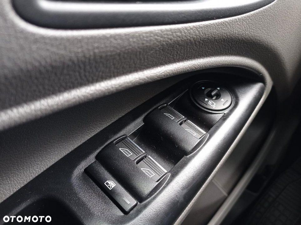 Ford Tourneo Connect - 27
