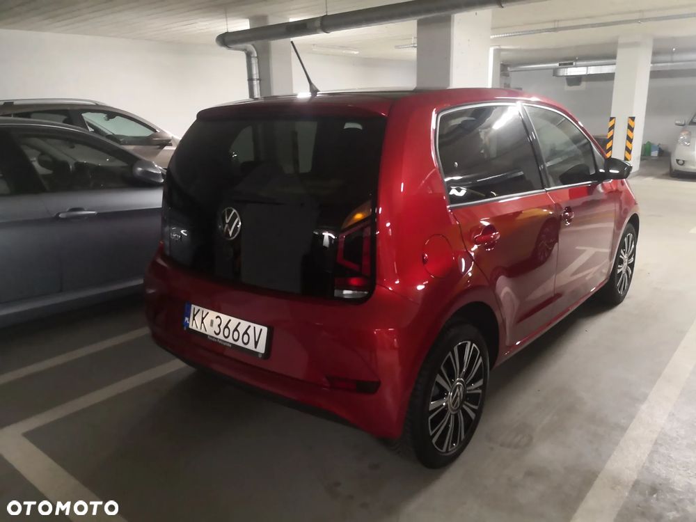 Volkswagen up! 1.0 Black Style - 4