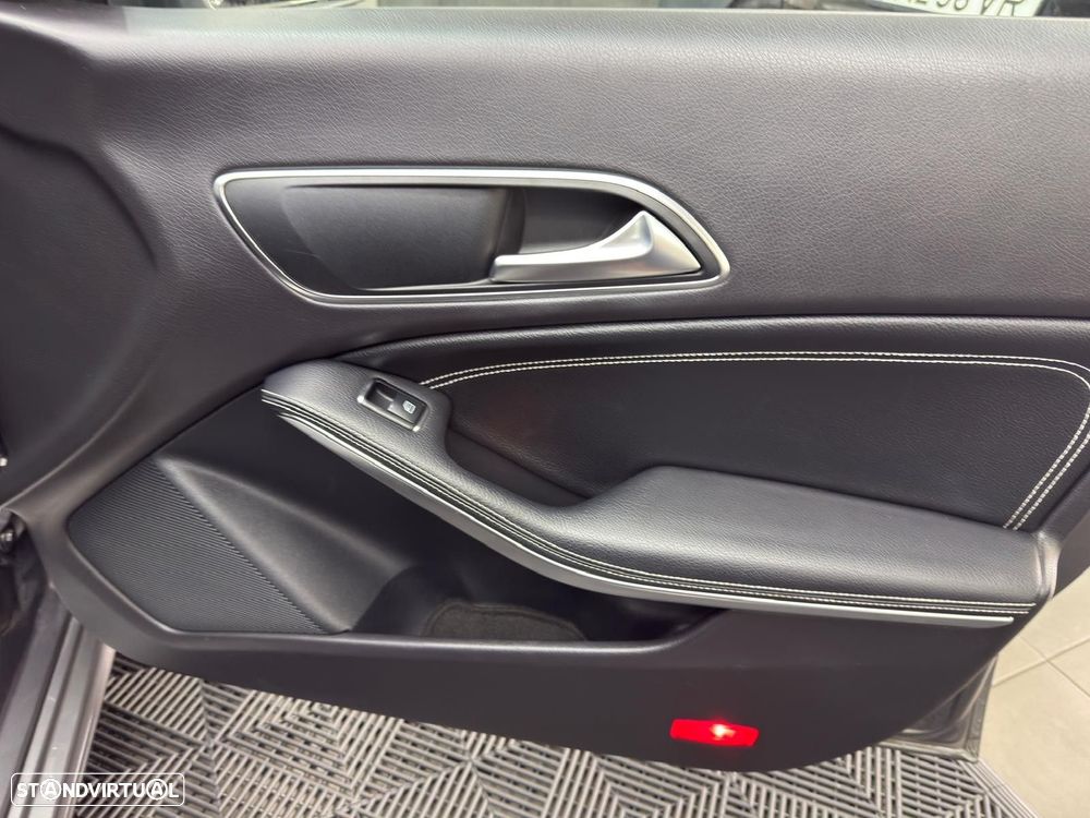 Mercedes-Benz CLA 180 d Shooting Brake Urban - 35