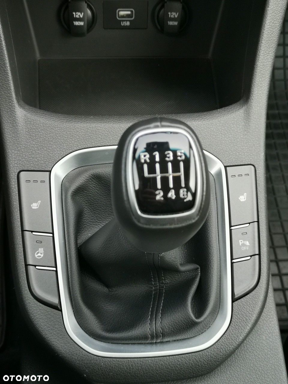 Hyundai i30 1.5 DPI Smart - 32