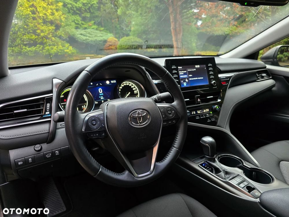 Toyota Camry 2.5 Hybrid Comfort CVT - 18