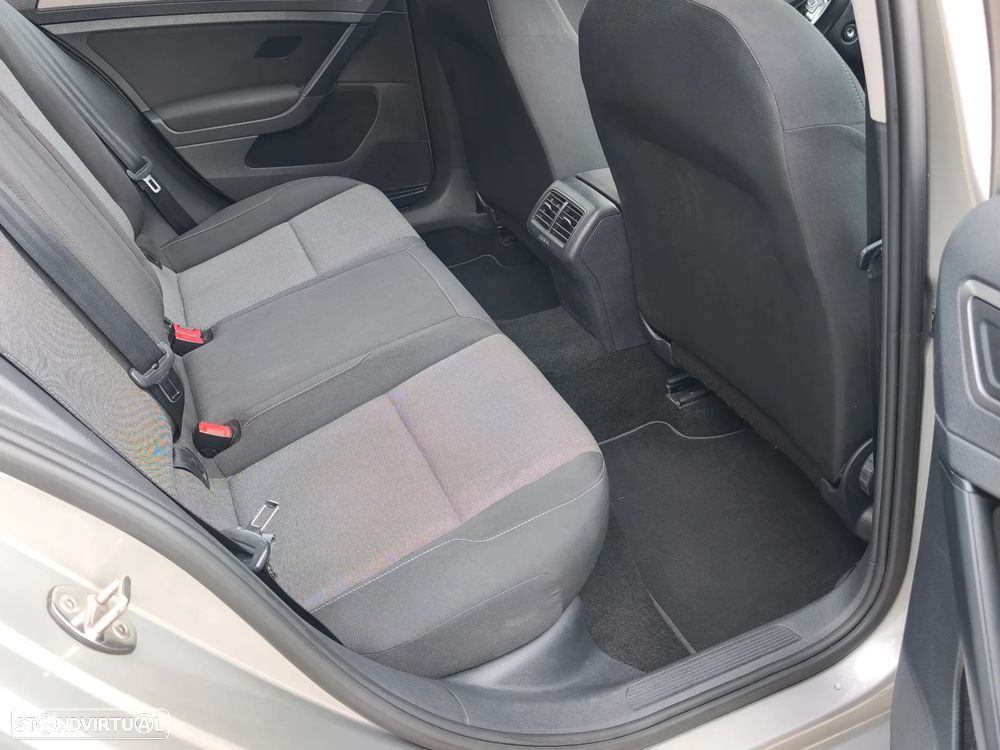 VW Golf Variant - 13