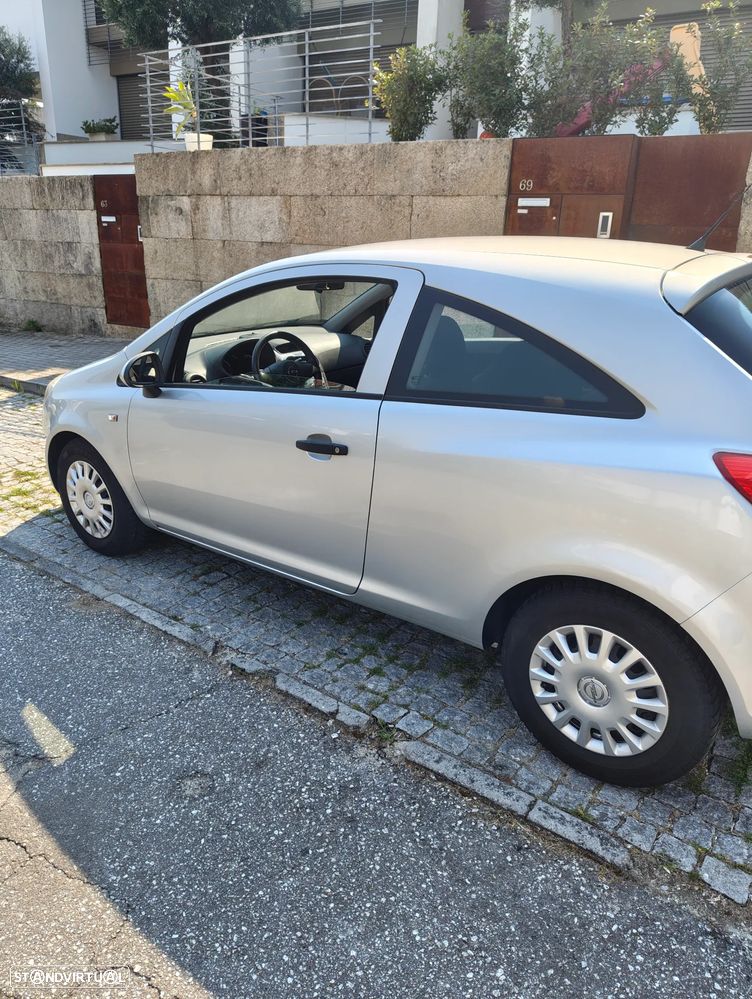 Opel Corsa 1.2 16V (ecoFLEX) Edition - 2