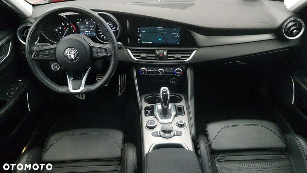 Alfa Romeo Giulia - 14