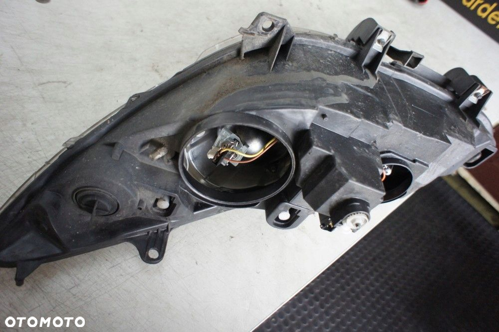 PEUGEOT 307 SW LAMPA PRAWY PRZÓD - 4
