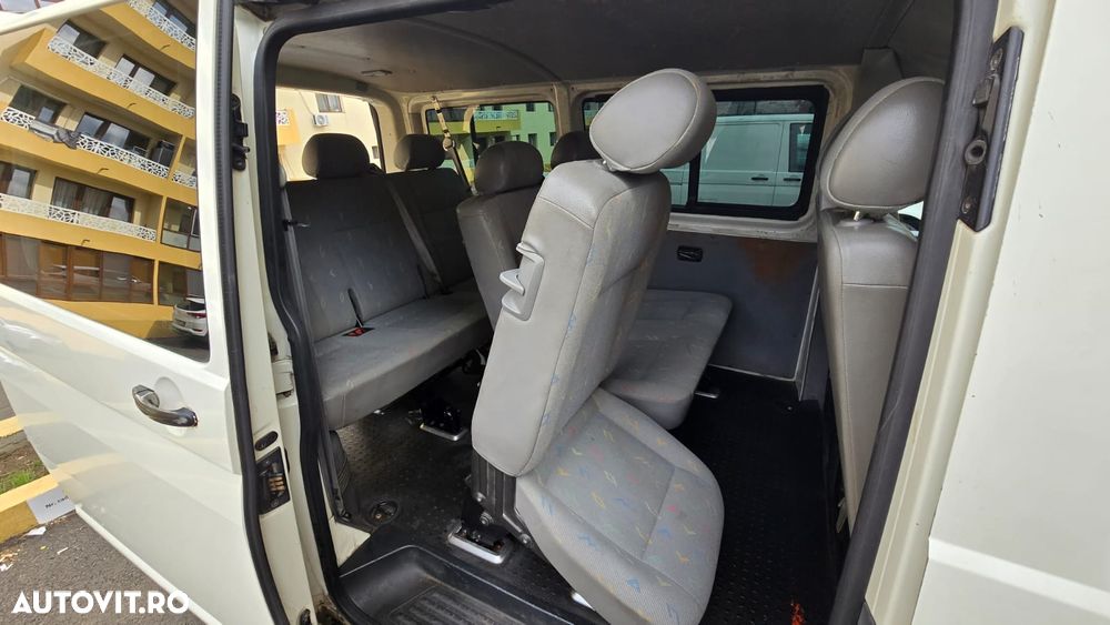 Volkswagen Transporter - 3