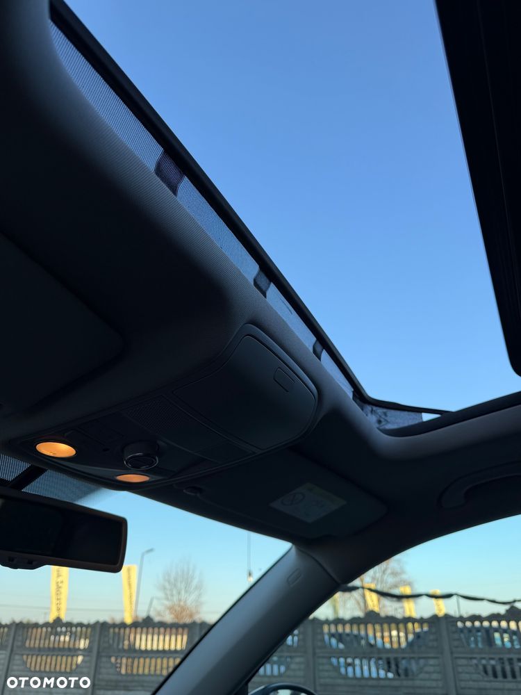 Volkswagen Tiguan - 33