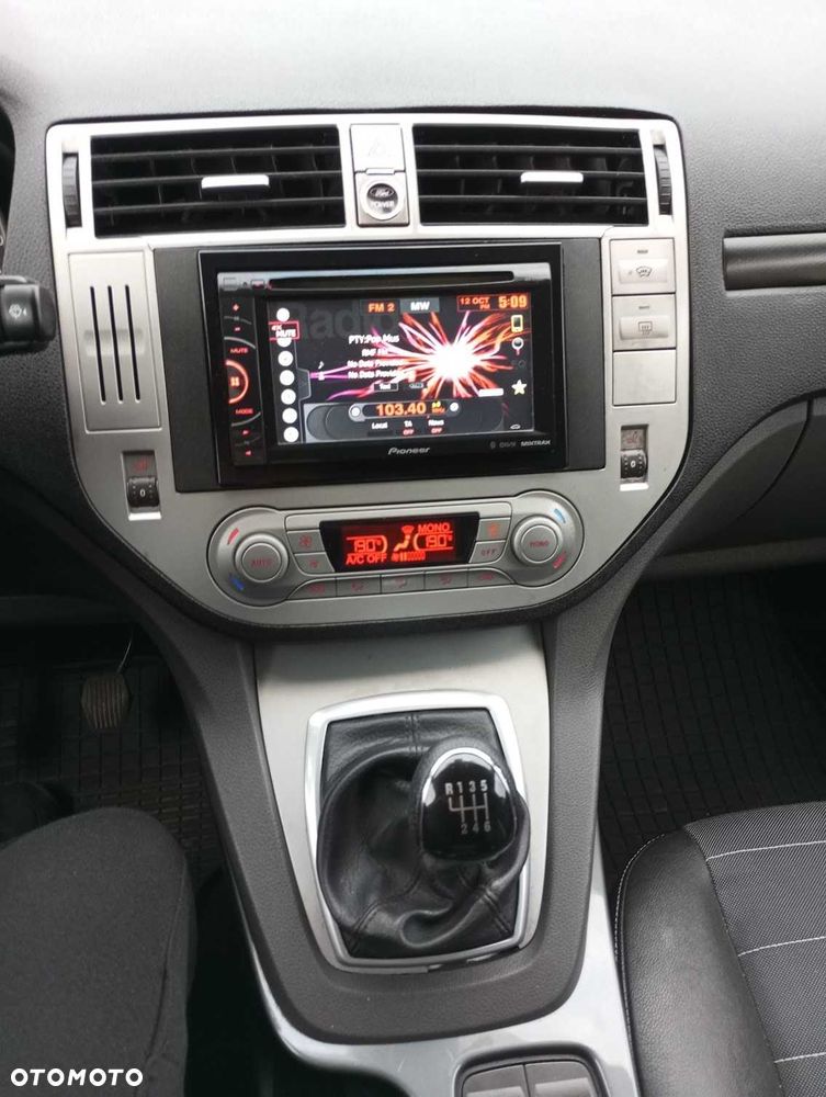Ford Kuga - 7