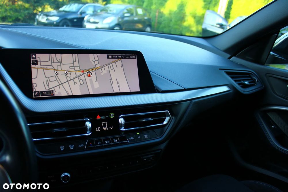 BMW Seria 2 218d M Sport sport - 28