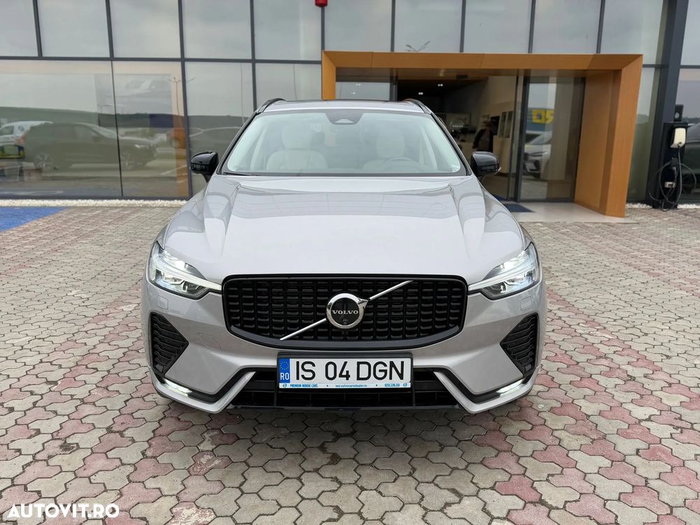 Volvo XC 60 B5 AT AWD MHEV Ultra Dark - 2
