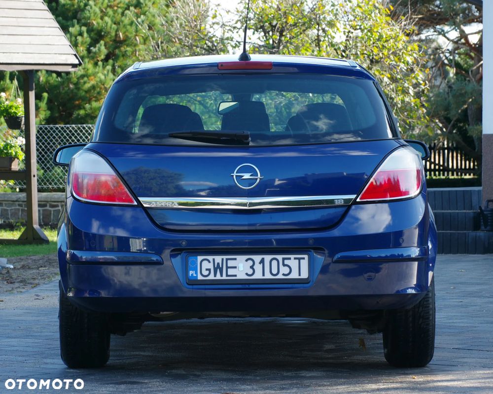 Opel Astra 1.8 Elegance - 24