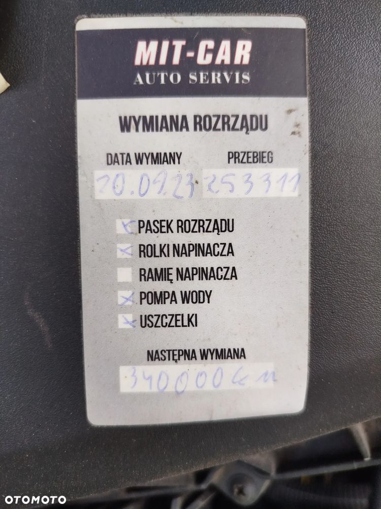 Volvo V70 2.0D Momentum - 25