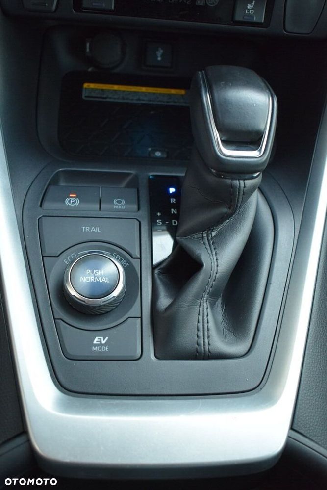 Toyota RAV4 2.5 Hybrid Selection 4x4 - 19