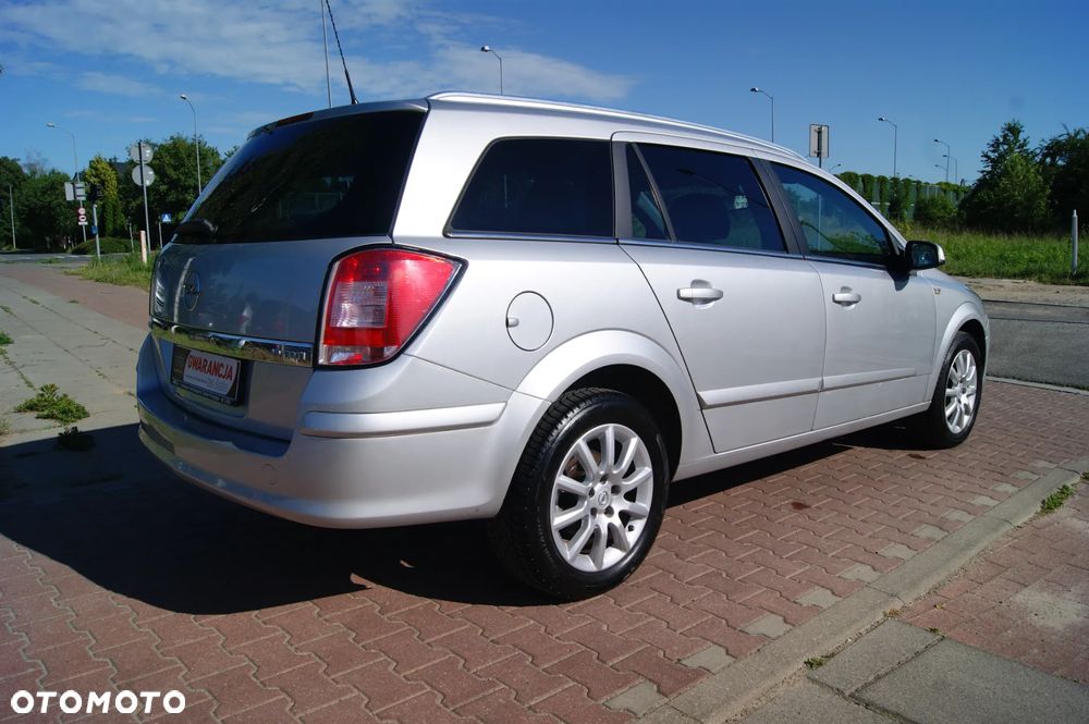 Opel Astra 1.9 CDTI Elegance - 4