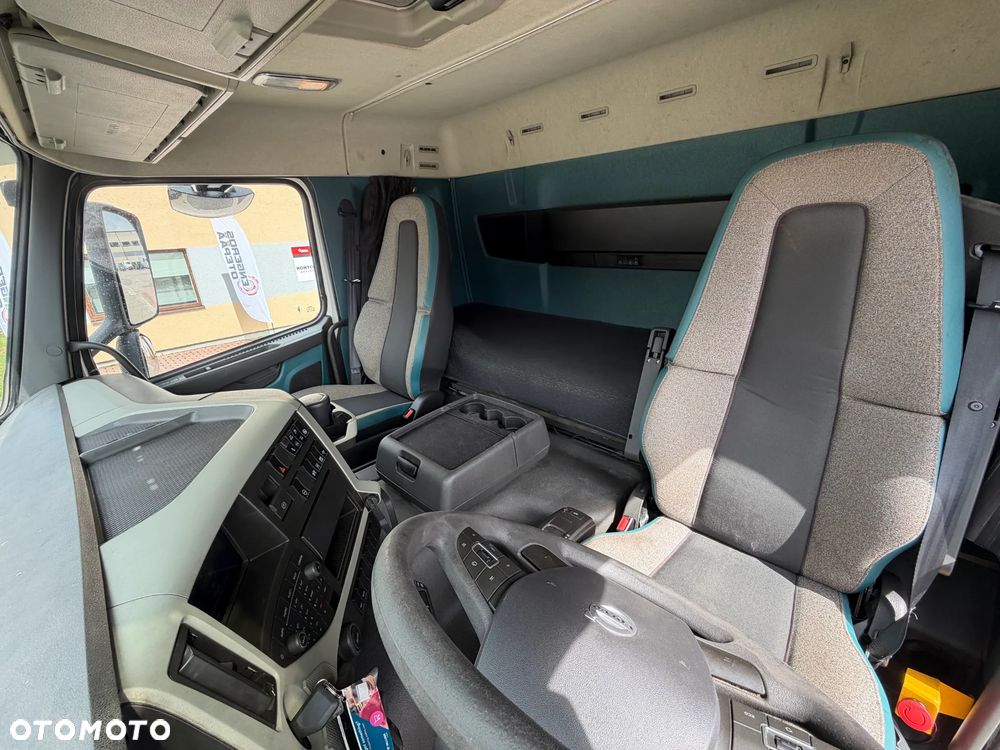 Volvo FM370 6X2 EURO6 - 21