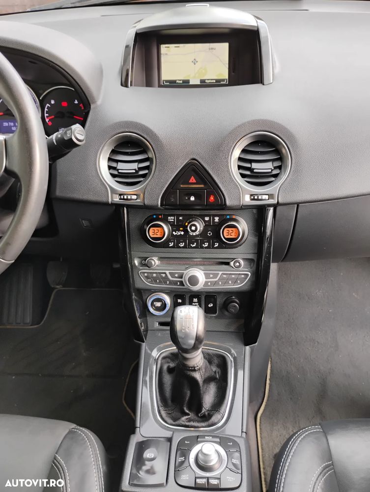 Renault Koleos dCi 150 FAP 4x4 Bose Edition - 11