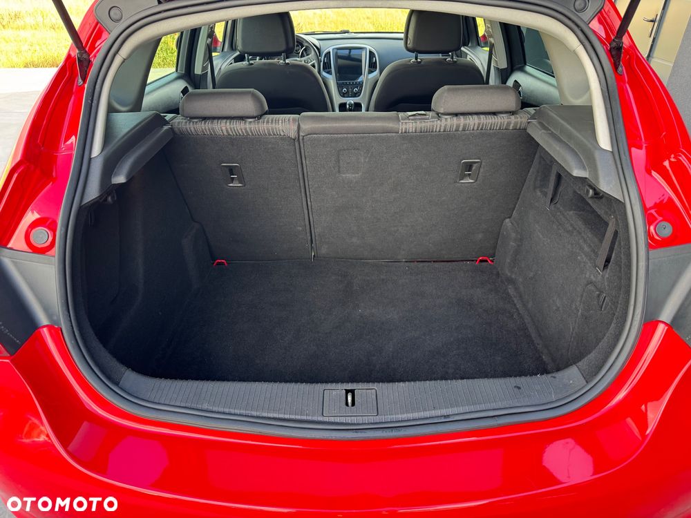 Opel Astra 1.4 ecoFLEX - 19