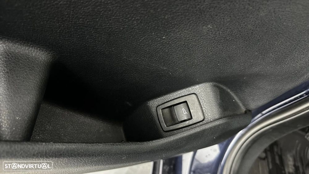 BMW 216 Active Tourer d Corporate Edition Business Edition - 23