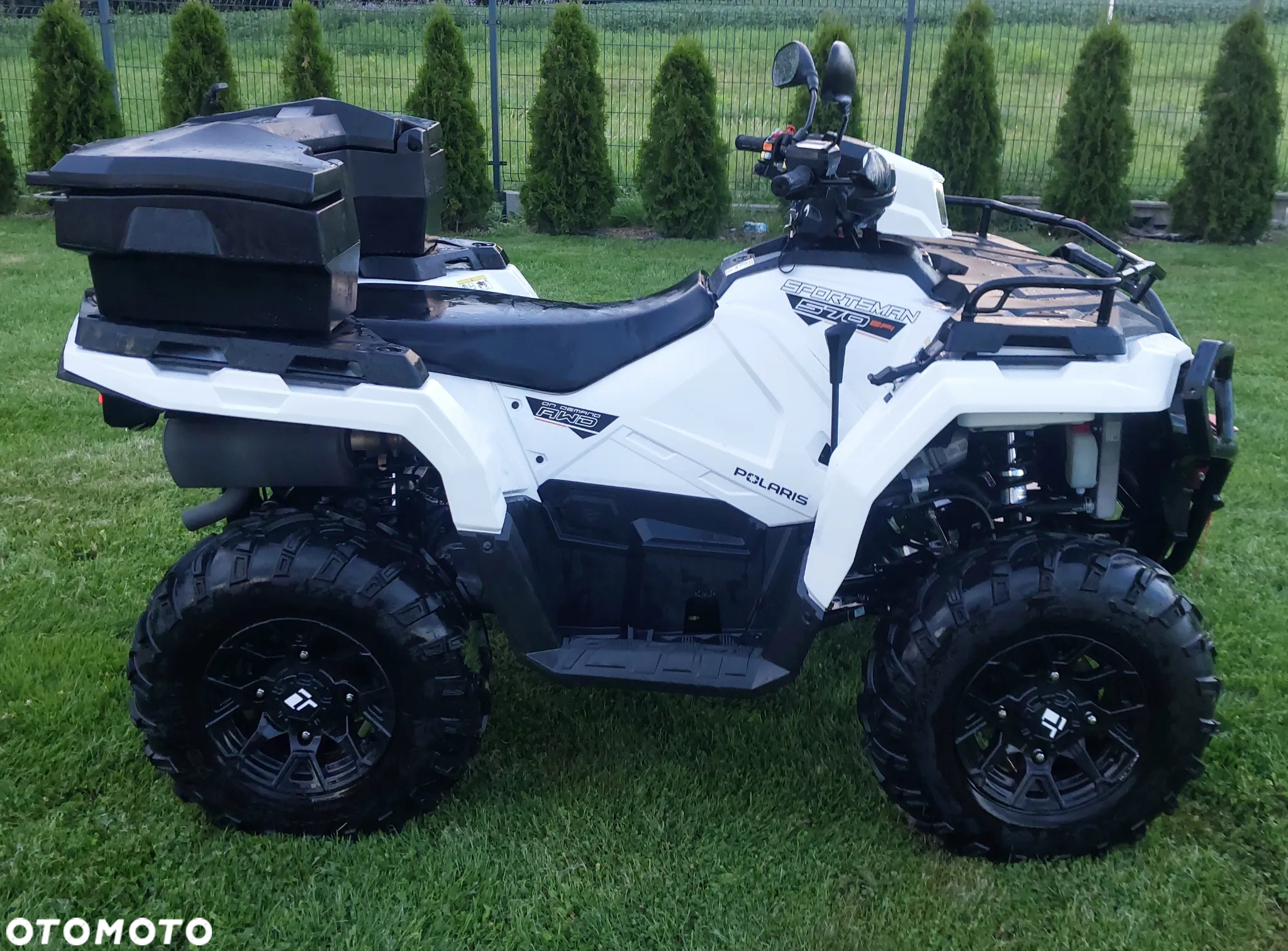 Polaris Sportsman - 4