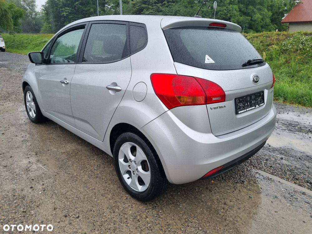 Kia Venga 1.6 CRDi 128 Dream Team Edition - 5