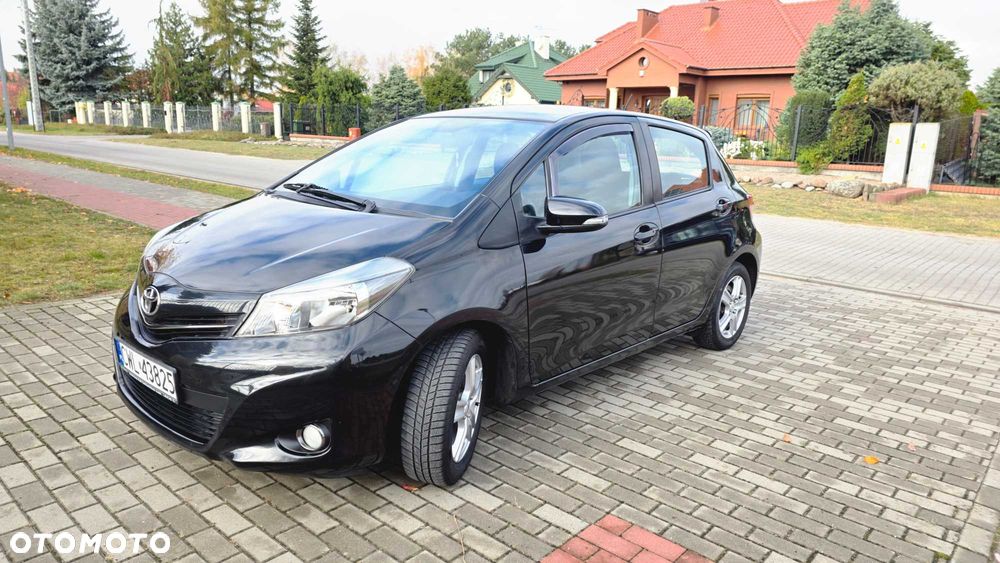 Toyota Yaris - 10