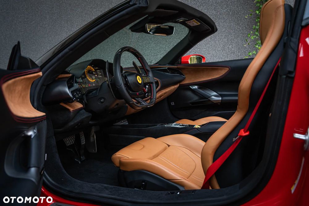Ferrari SF90 Spider - 26