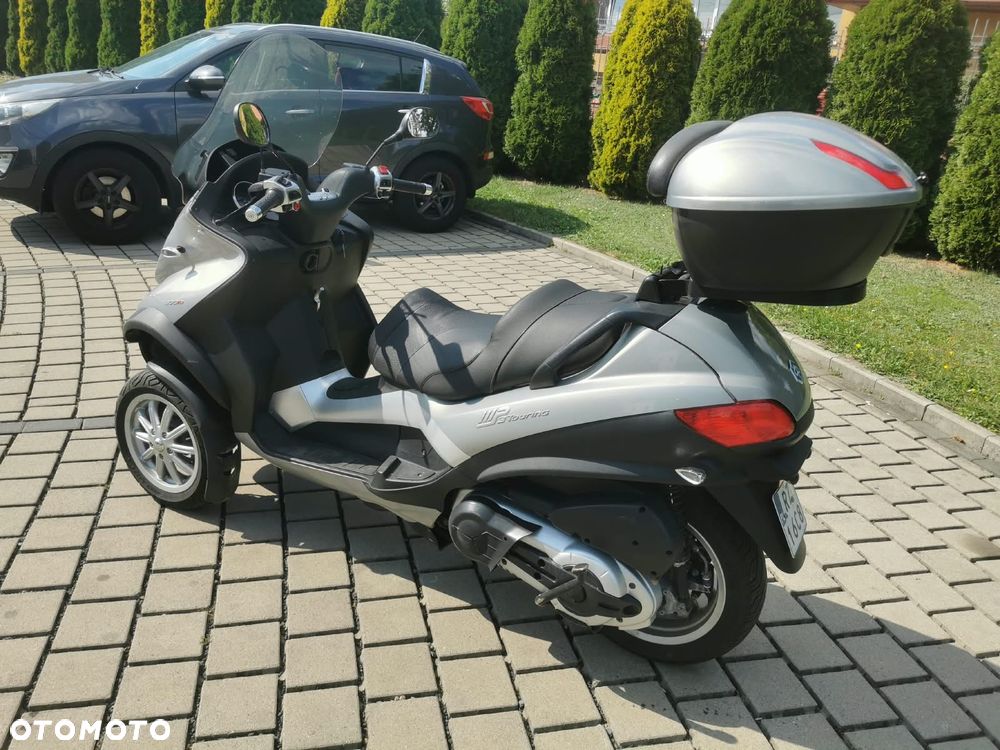Piaggio MP-3 - 5