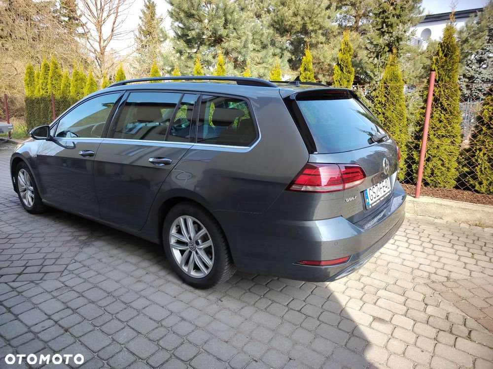 Volkswagen Golf 1.5 TSI BlueMotion ACT DSG Comfortline - 3
