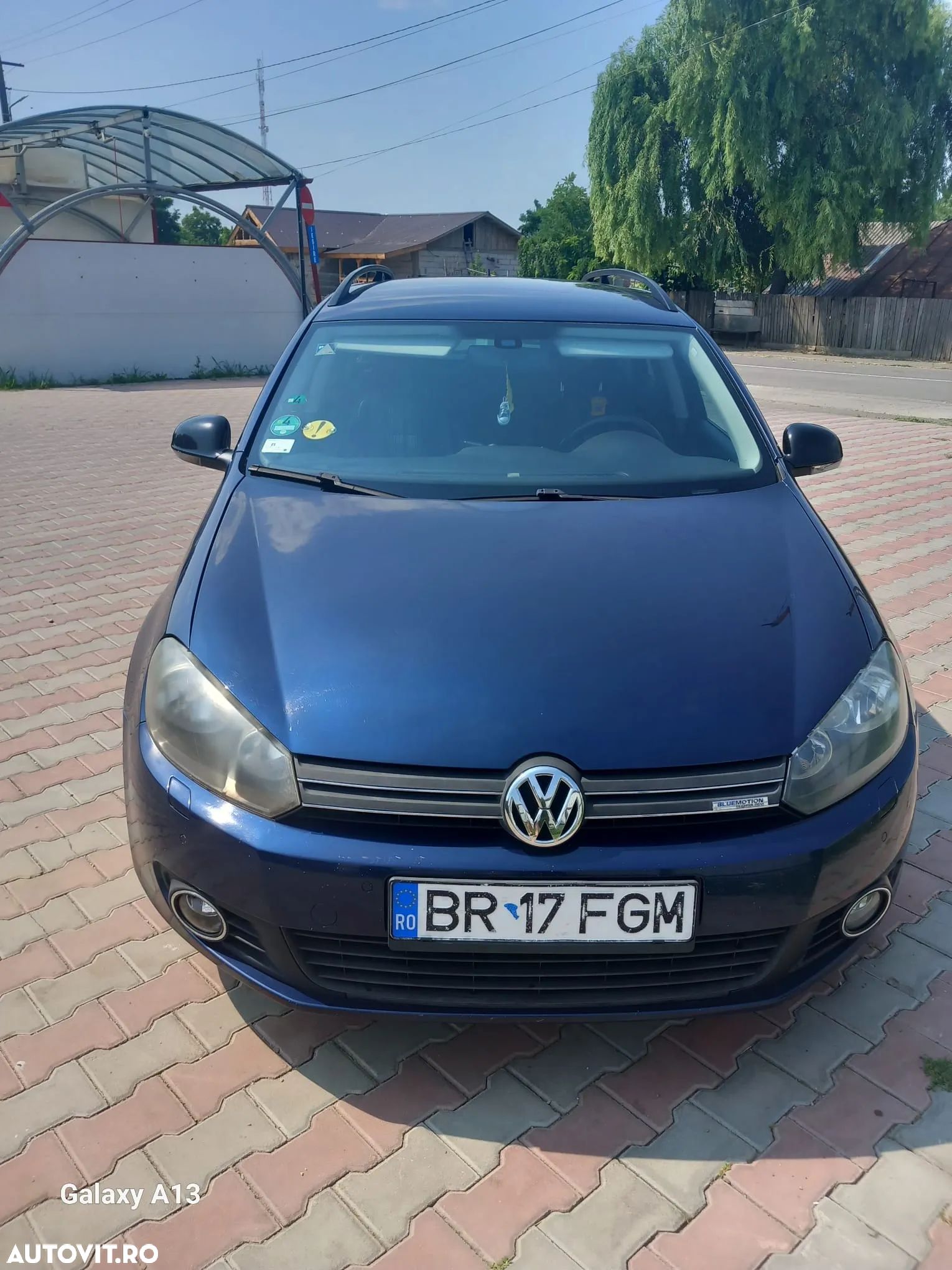 Volkswagen Golf - 1
