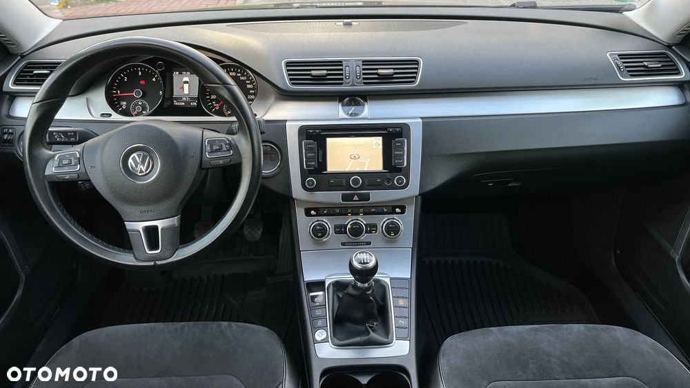 Volkswagen Passat 2.0 TDI Highline - 20