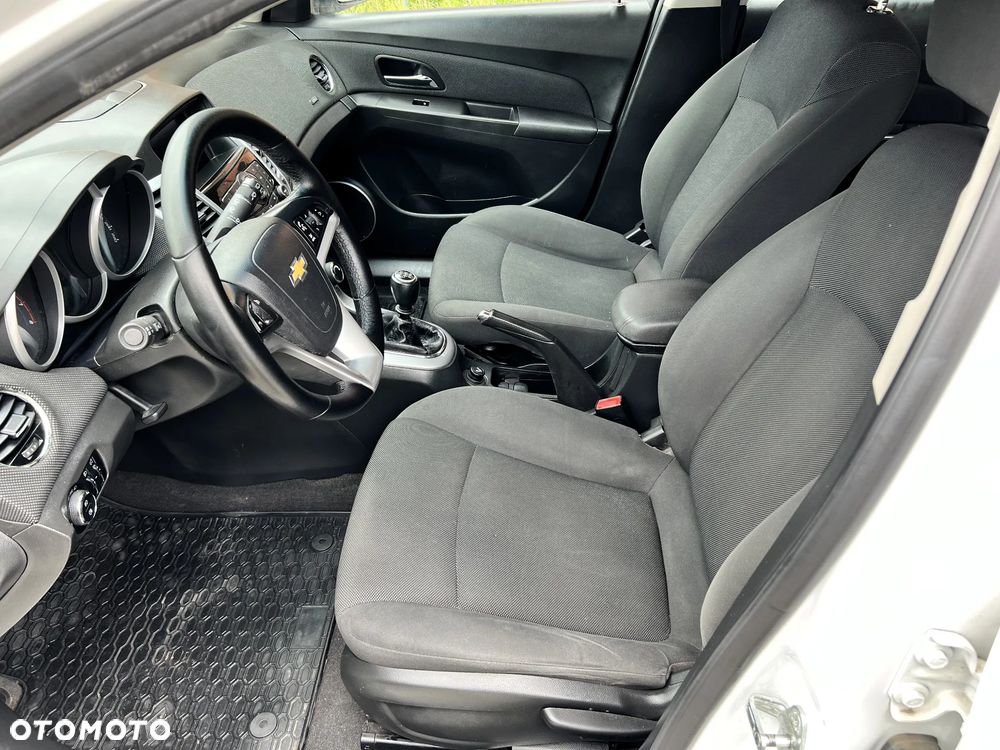 Chevrolet Cruze 1.4 T LT+ - 17