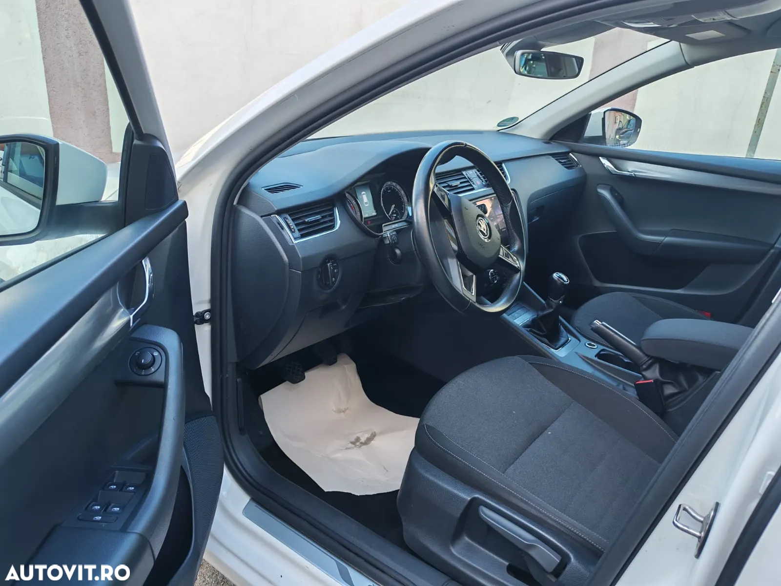 Skoda Octavia 1.5 TSI Ambition - 10