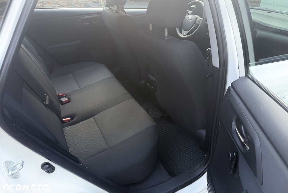 Toyota Auris 1.33 VVT-i Comfort - 15