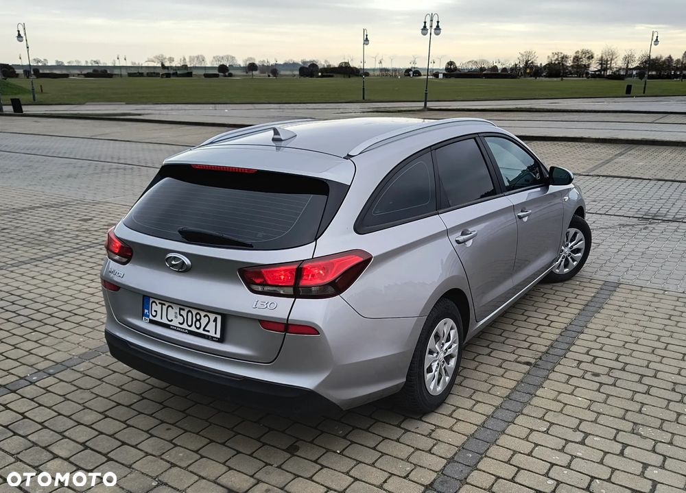Hyundai i30 1.6 D Classic + - 10