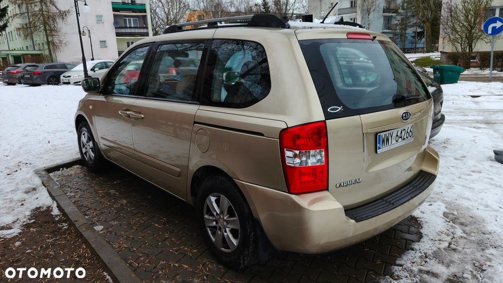 Kia Carnival 2.9 CRDi Tour - 5