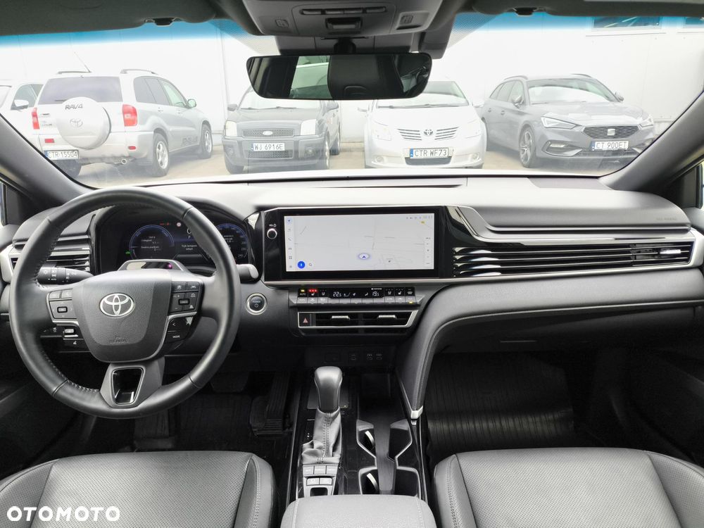 Toyota Camry - 11