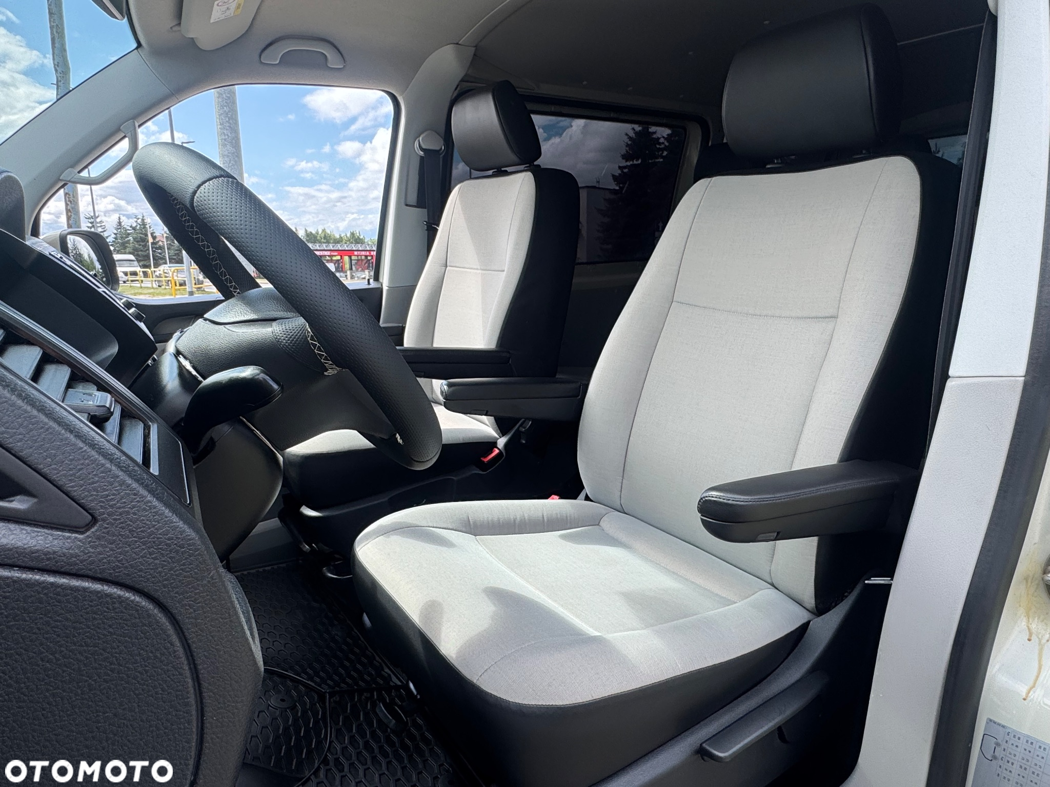 Volkswagen Caravelle 2.0 TDI L1 Highline - 20