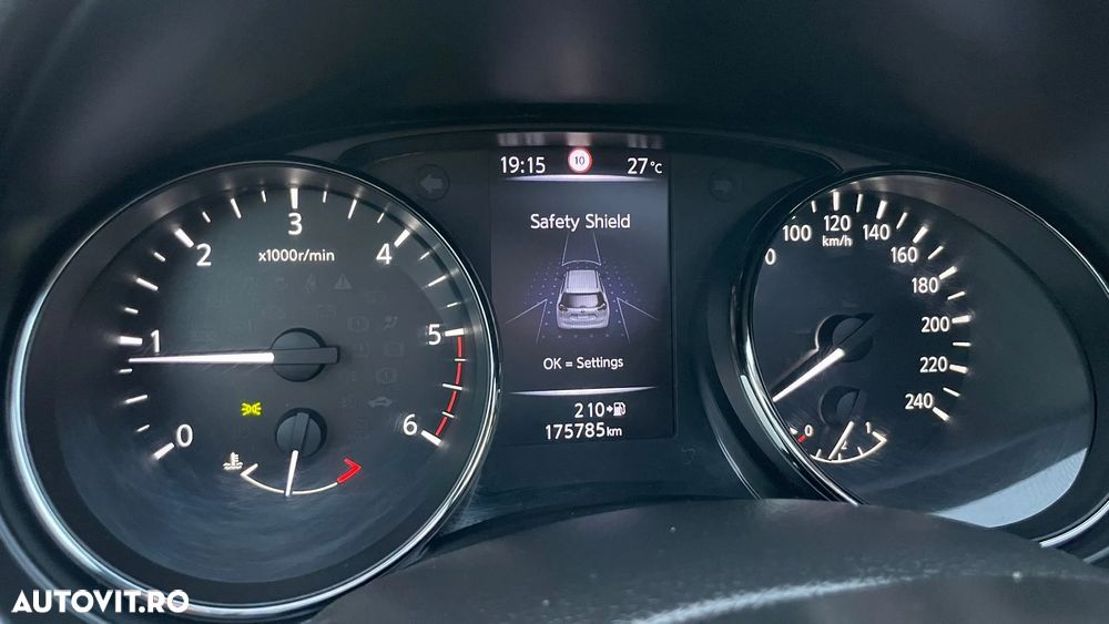 Nissan X-Trail - 10